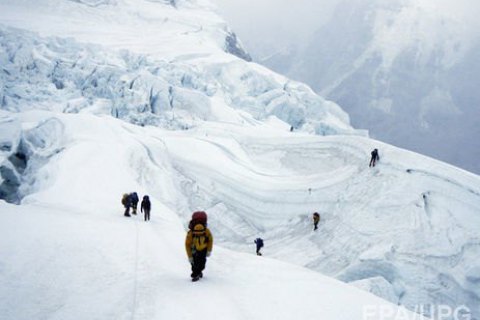На Эвересте погибли трое альпинистов, один пропал без вести