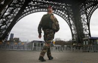 Из-за терактов Франция потеряла 10% туристов за полгода