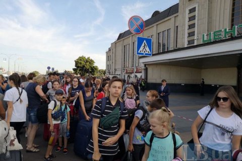 ​У Києві через повідомлення про замінування евакуювали Центральний залізничний вокзал