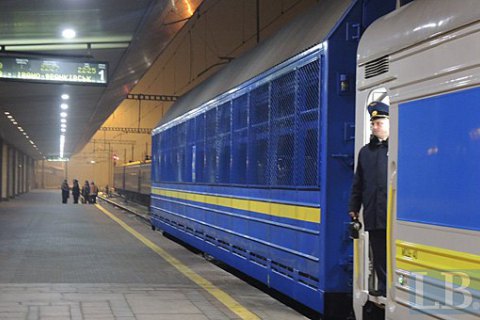 "Укрзалізниця" запустила другий поїзд з вагонами-трансформерами