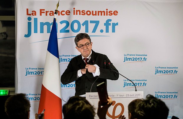 Жан-Люк Меланшон во время пресс-конференции после оглашения результатов выборов