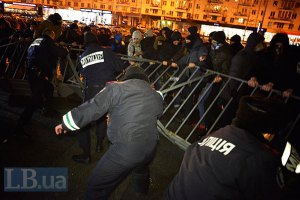 Трое милиционеров пострадали во время охраны концерта Ани Лорак в Киеве