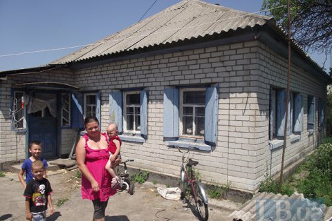 ДТЭК грозит переселенцам в Святогорске отключением света за долги