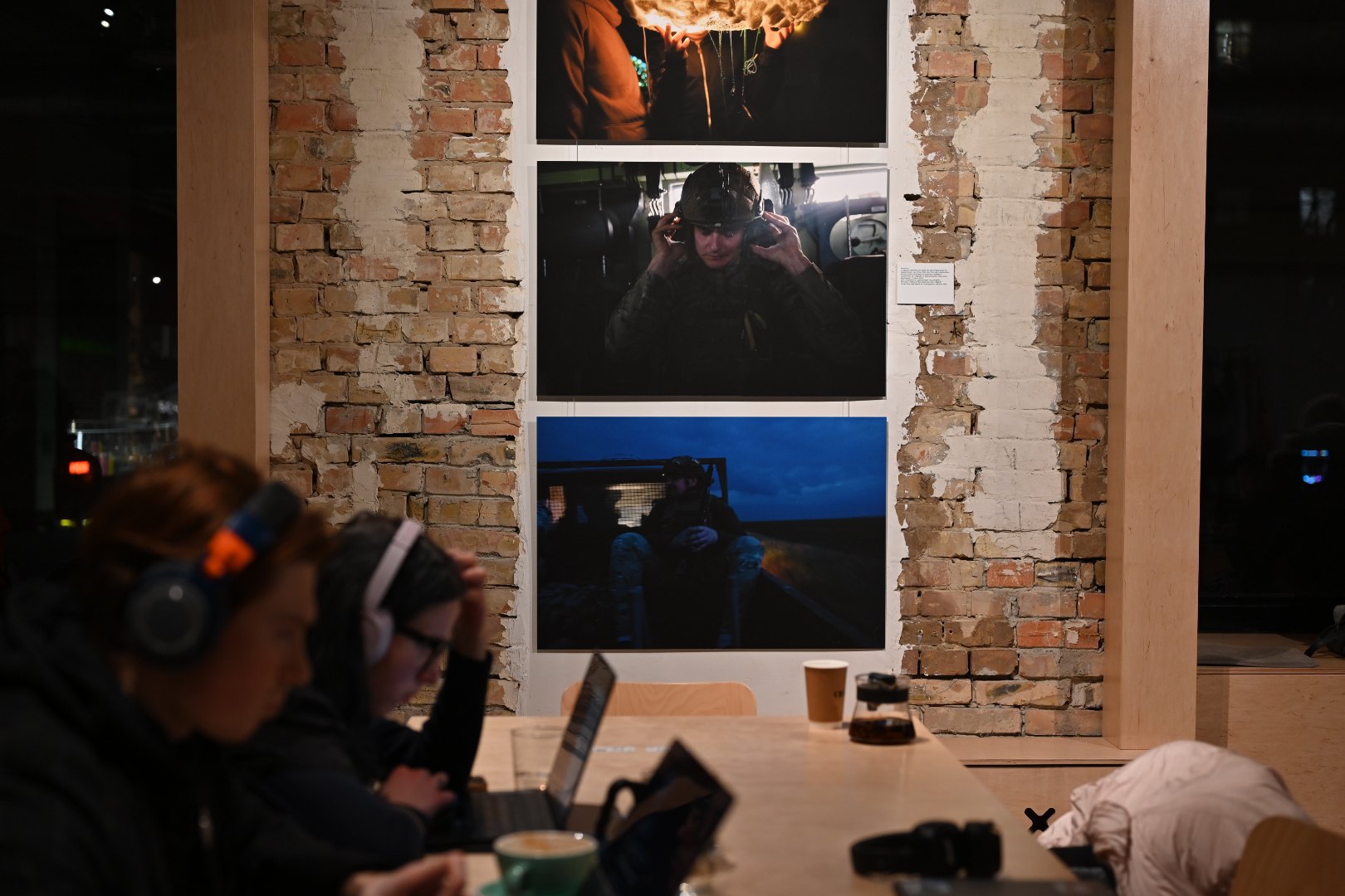 фотовиставка “Перехідний стан” штаб-сержанта 35-ї бригади морської піхоти Костянтина Гузенка