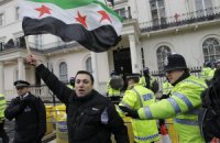 Великобританія вислала сирійських послів