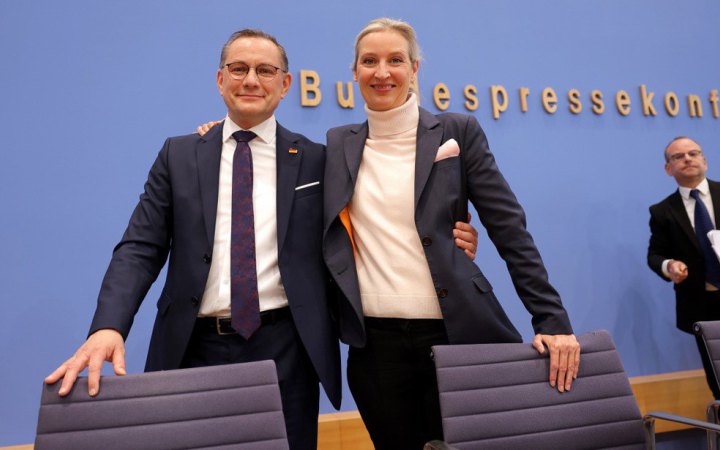 Опитування: проросійська “Альтернатива для Німеччини” вперше стала найпопулярнішою партією у країні