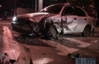 В Киеве в ночной аварии травмировано четыре человека