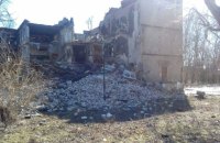 Окупанти обстріляли школу в Авдіївці, є загибла і поранені (оновлення)