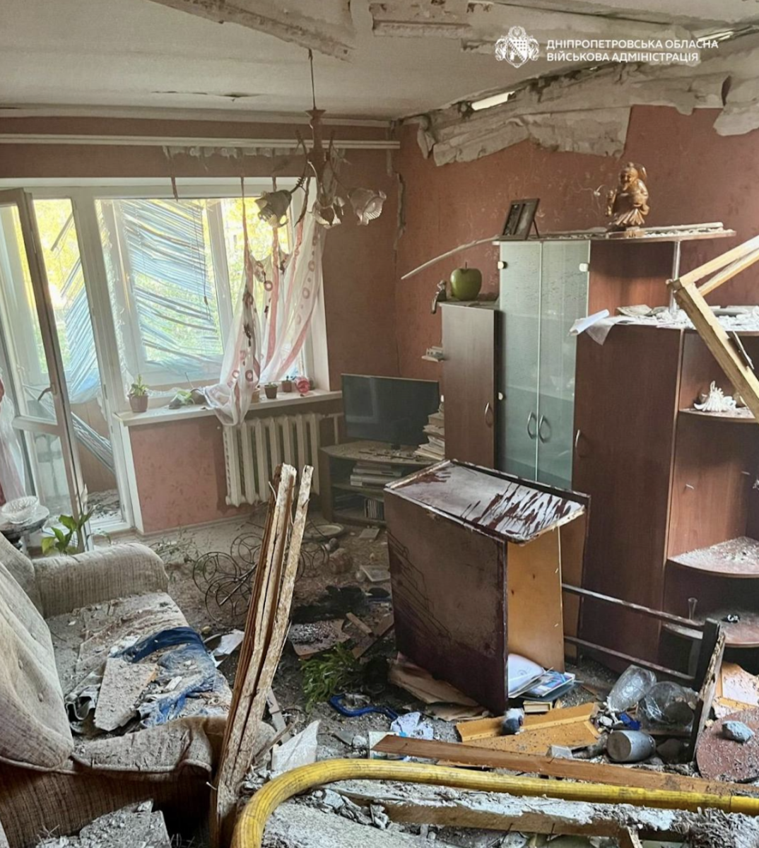 Постраждала квартира на останньому поверсі 