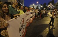 Власти Греции объявили гражданскую мобилизацию энергетиков