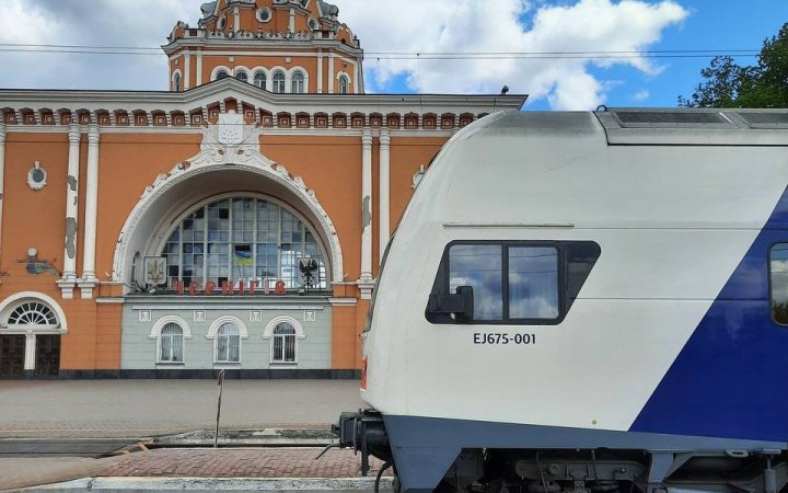 УЗ запускає електропоїзд Skoda між Києвом та Черніговом і дає сполучення Вінниці з Черніговом