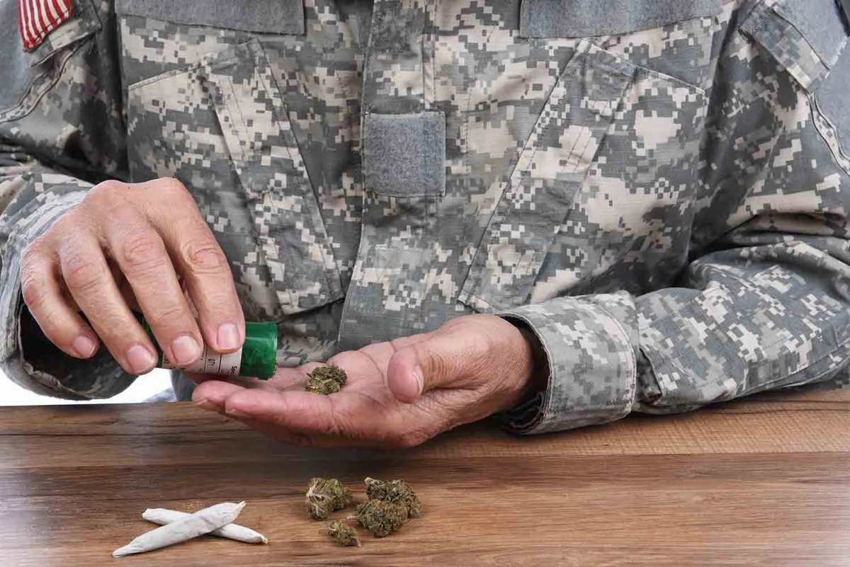 Ветеран вживає канабіс