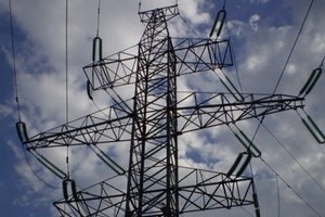 Україна обмежила постачання електроенергії до Криму