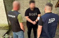 Львівський митник за $13 тисяч оформляв "білі квитки" для переправлення чоловіків за кордон