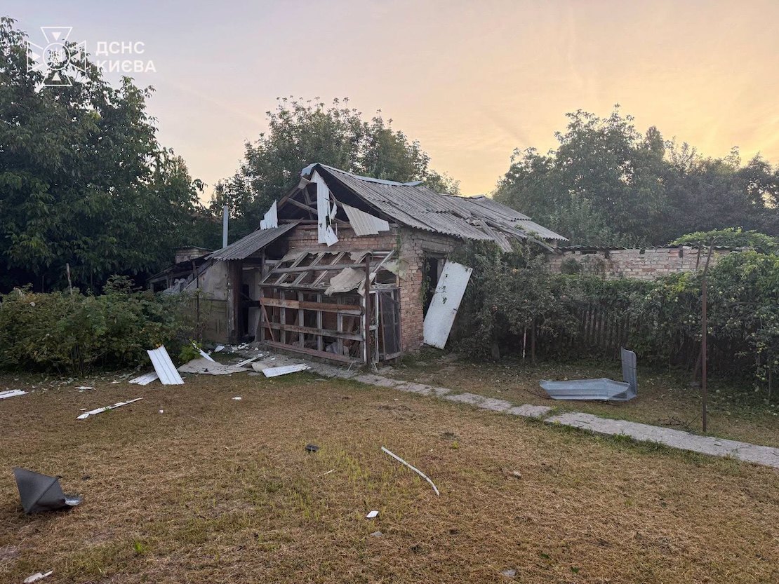 Наслідки атаки в Києві: пошкоджено будинки