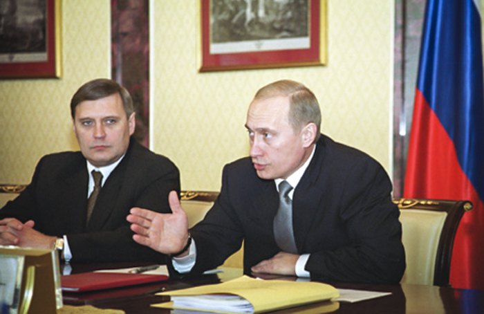 Глава правительства РФ Михаил Касьянов и президент Владимир Путин, 2000 год