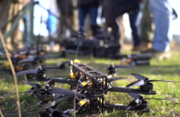 Міноборони показало випробування FPV-дронів українського виробництва 