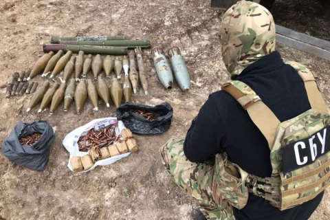 С начала года на востоке Украины выявлено более 40 схронов боевиков 