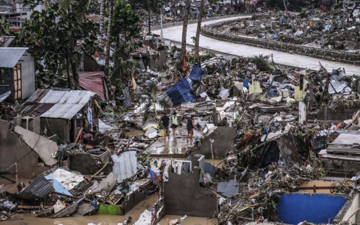 Понад 60 людей загинули внаслідок тайфуну на Філіппінах