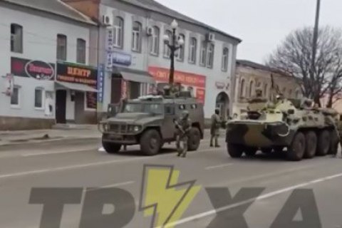 Окупований Куп'янськ: люди вийшли на площі проти загарбників  