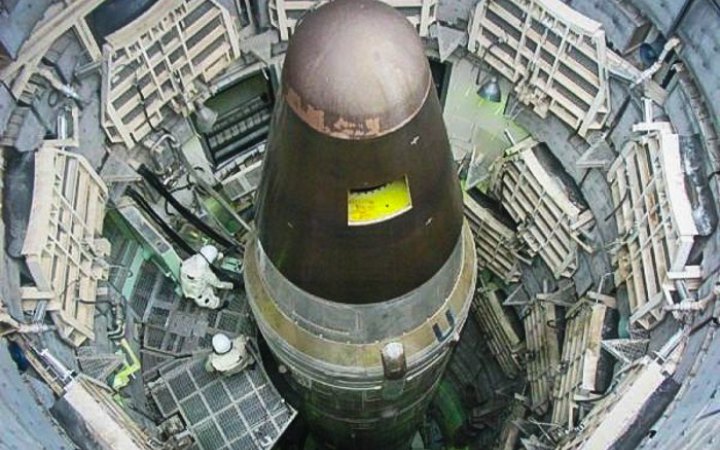 Що спільного між російською ядерною зброєю в космосі і допомогою Україні 