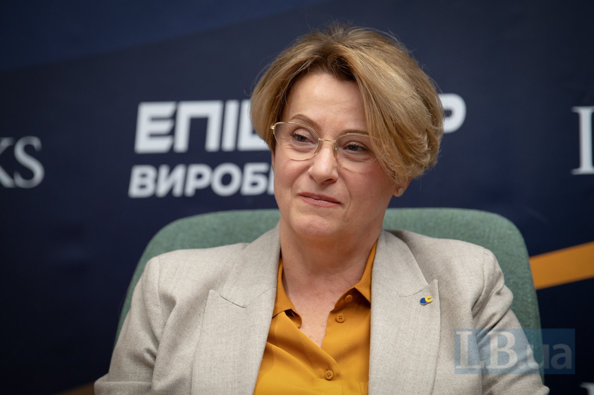 Ніна Южаніна