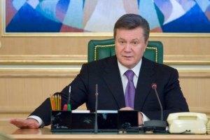 Янукович підписав закон про мови