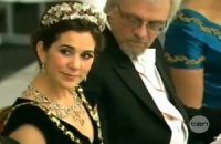 Муж финского экс-президента попался на разглядывании бюста датской принцессы