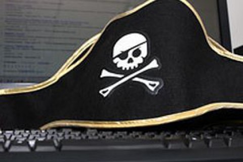 Кабмин предлагает повысить штрафы за "пиратство"