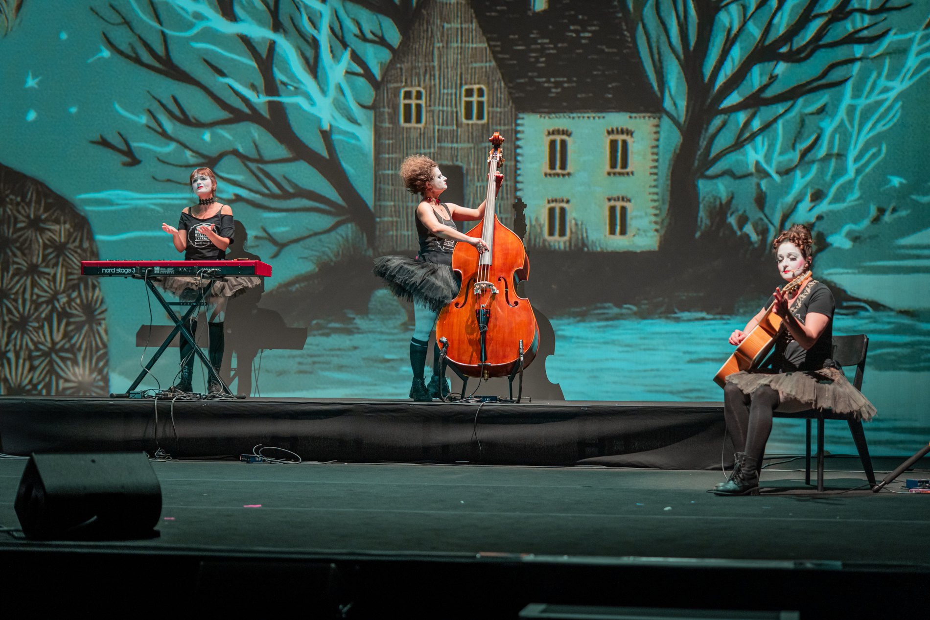 Виступ Dakh Daughters в Театрі де ла Віль