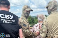 На Сумщині колишню медсестру підозрюють у допомозі ворогу готувати прориви російських ДРГ