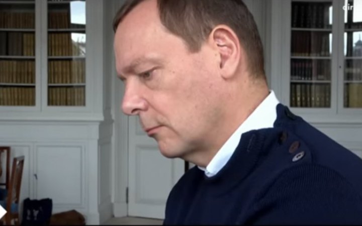 ЗМІ: Посланець Макрона відвідав Москву для перемовин щодо України 