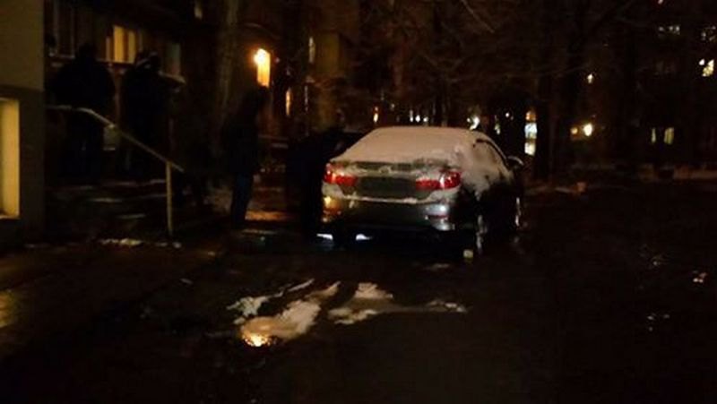 В Харькове подожгли дом судье и взорвали авто с полицейским
