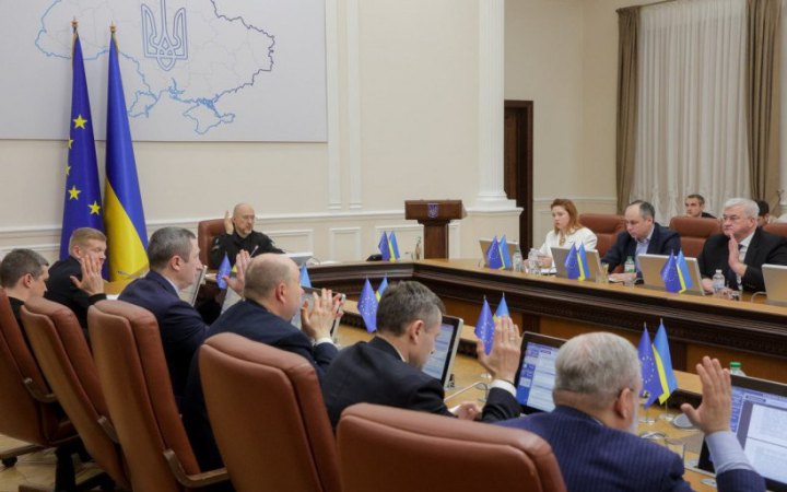 Кабмін скасував 204 інструменти регуляції: у галузях медицини, ОПК, торгівлі і будівництва