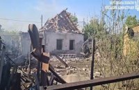 Росіяни вдарили по центру Херсона. Знищено будинки