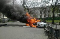 В центре Киева сгорела машина по продаже кофе