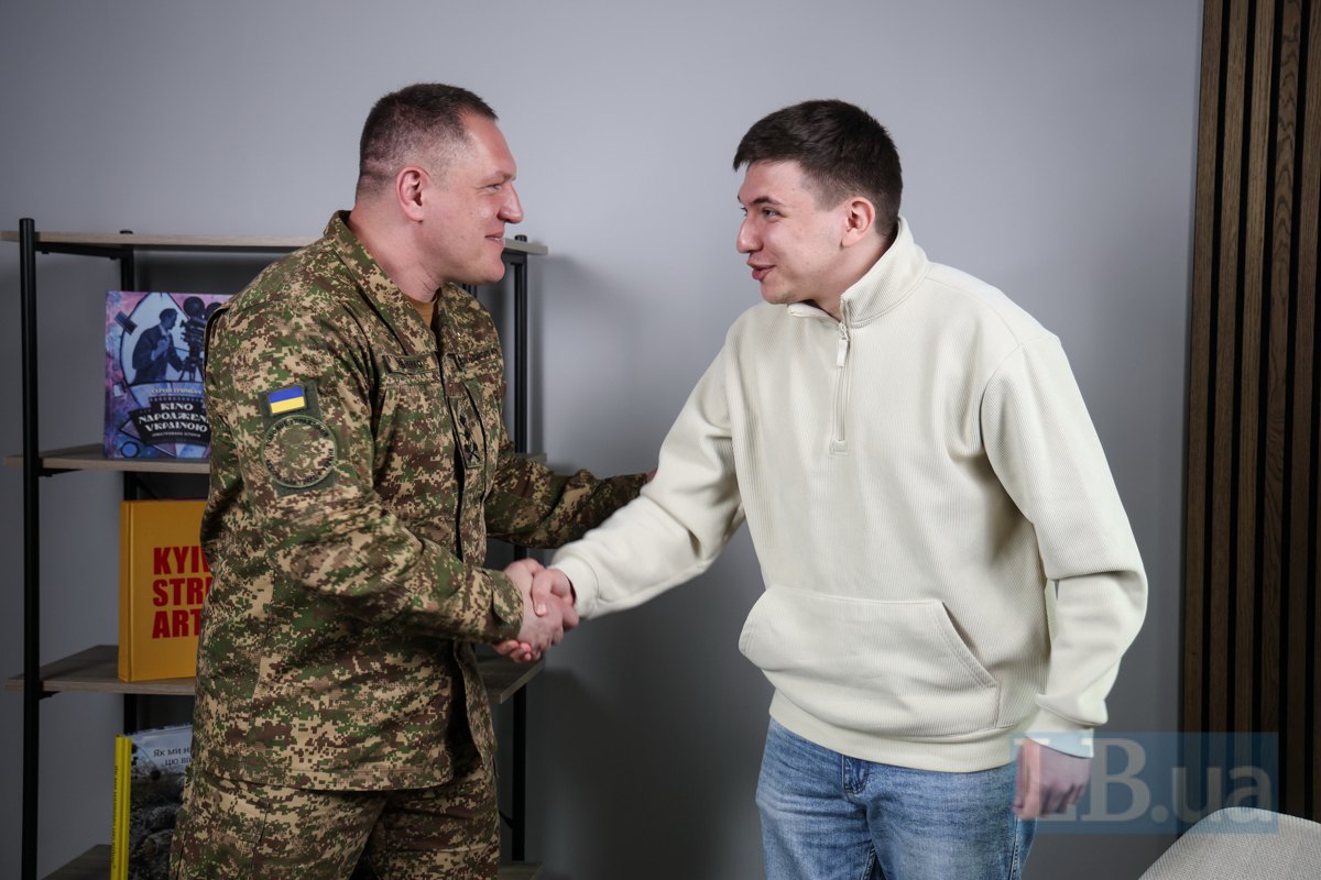 Олександр Півненко, командувач Національної гвардії України і журналіст LB.ua Віталій Ткачук