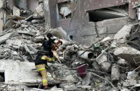 У Костянтинівці рятувальники завершили розбір завалів після російського авіаудару: 1 людина загинула, 14 поранених