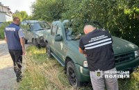 На Львівщині викрили зловмисників, які ввозили авто начебто для ЗСУ, а насправді продавали