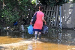 Украина помогла Крымску спустя месяц после наводнения
