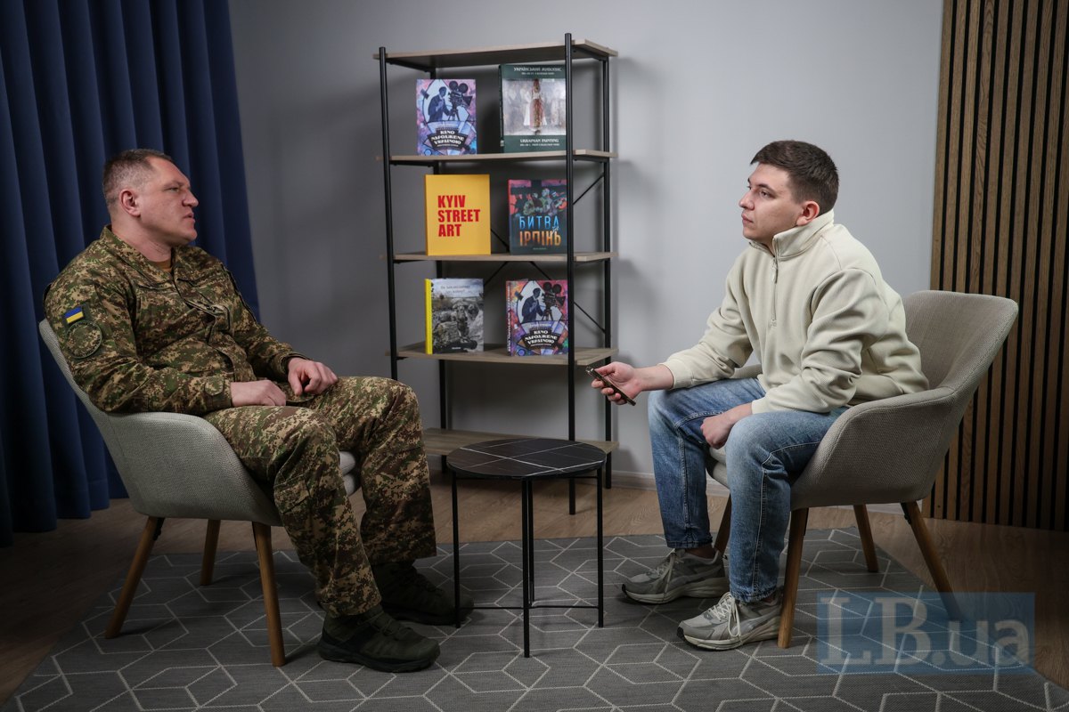Олександр Півненко, командувач Національної гвардії України і журналіст LB.ua Віталій Ткачук
