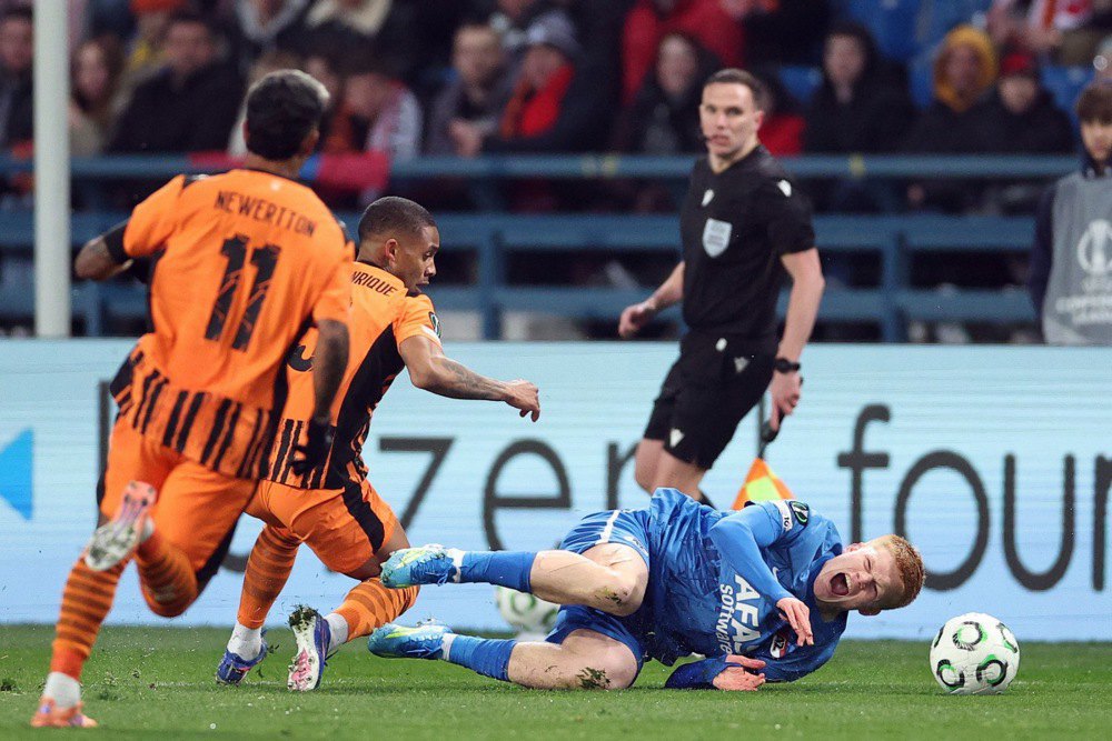 «Шахтар» – АЗ