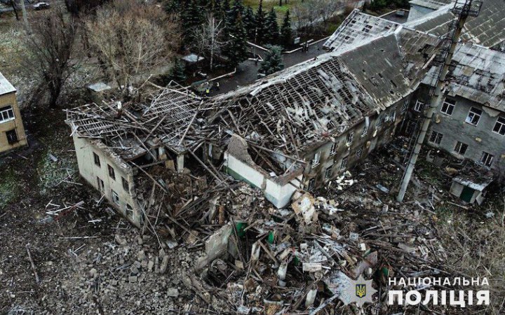 Рятувальники не знайшли тіл родини з 8-річною дитиною у Новогродівці на Донеччині