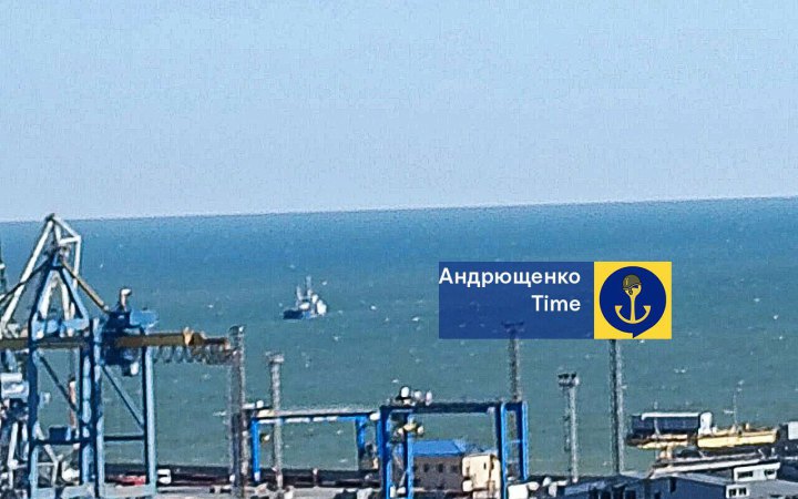 В порту Маріуполя помітили вже третій танкер РФ, — радник мера