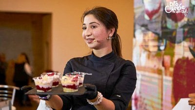 «У 14 років могла приготувати 450 десертів за два дні». Історія юної кондитерки, яка запустила власну справу 