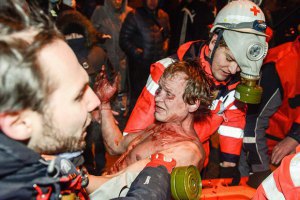 За добу на Грушевського постраждали 1400 осіб, - медслужба Майдану