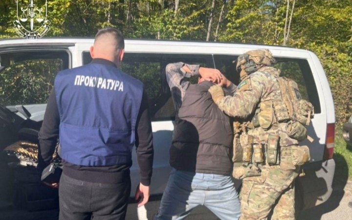 Судитимуть іноземця, який працював на РФ і скоював диверсії на українській залізниці