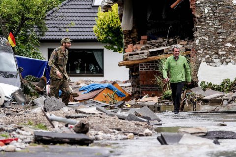 Около 170 человек считаются пропавшими в результате наводнения на западе Германии