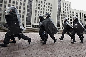 Українські міліціонери небезпечні для гостей Євро-2012