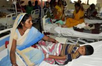 В індійській лікарні за п'ять днів померли 60 дітей